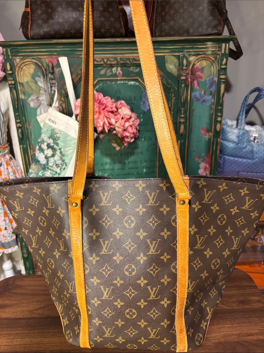 ✨Live Show Listing✨ Louis Vuitton Monogram Canvas Tote with Vachetta Trim